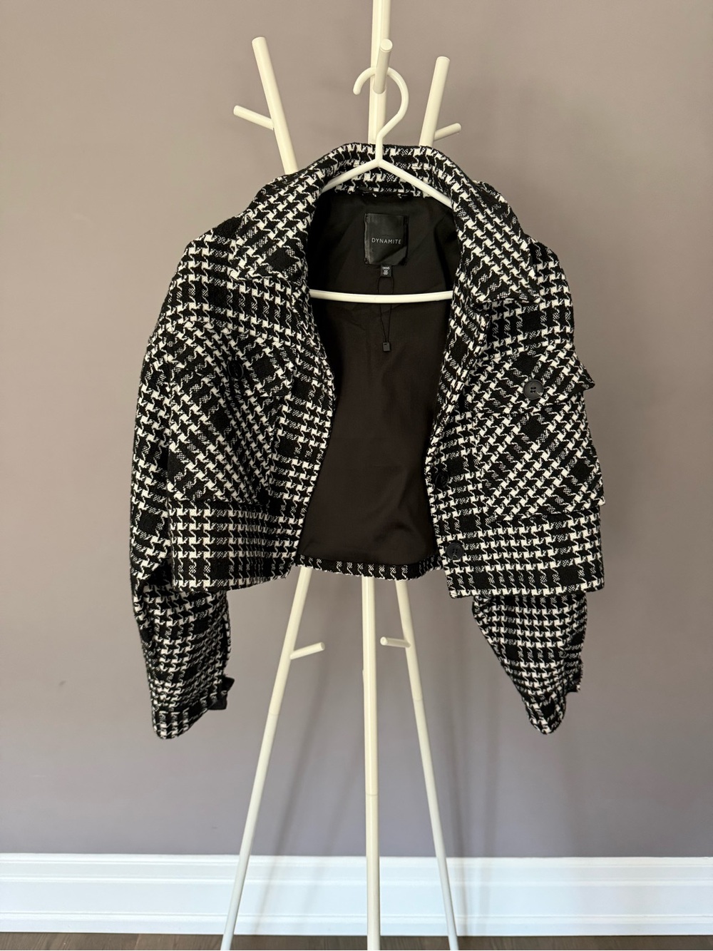 Dynamite Black and White Houndstooth Cropped Blazer